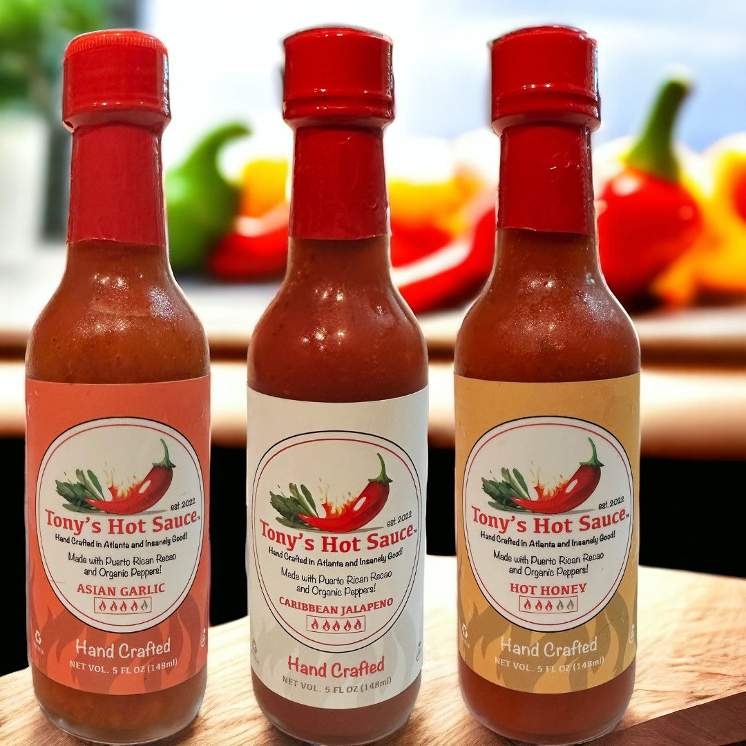 Conjunto combinado de 3 botellas de salsa picante artesanal Tony's de 5 oz: ajo asiático, jalapeño caribeño y miel picante